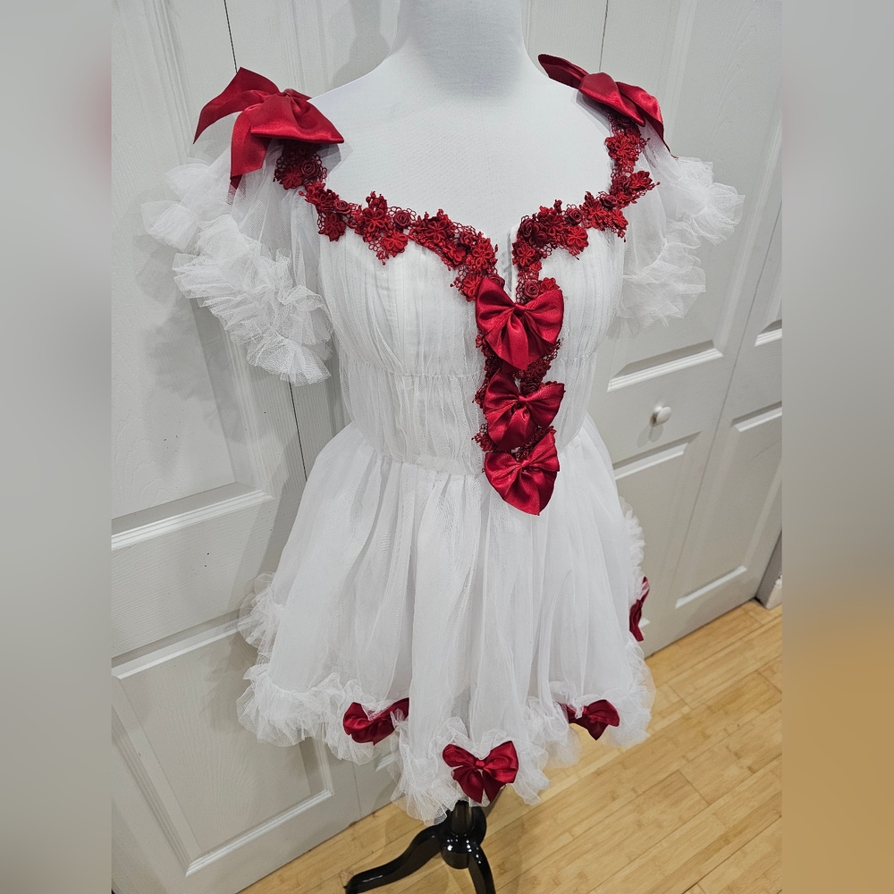 ~SOLD~ Dolls Kill Sugar Thrillz White Tulle Red Bow Winter Rose Mini Dress S - Picture 2 of 8